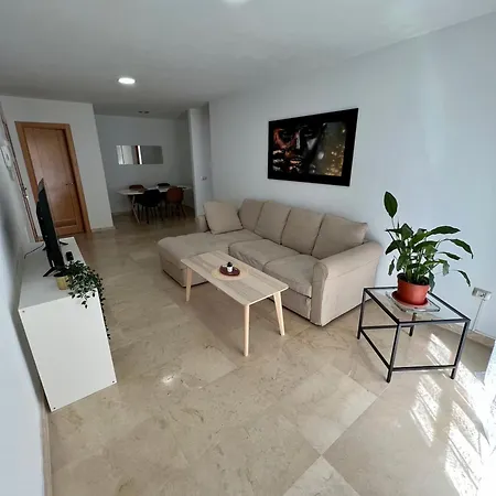 Centro Con Aparcamiento Feriehus Santa Cruz de Tenerife